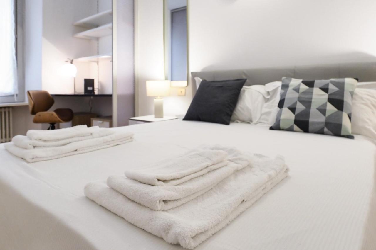 Mila Apartments Alessi Mediolan Zewnętrze zdjęcie