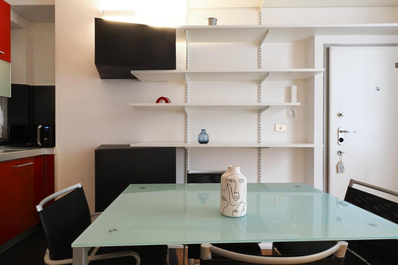 Mila Apartments Alessi Mediolan Zewnętrze zdjęcie